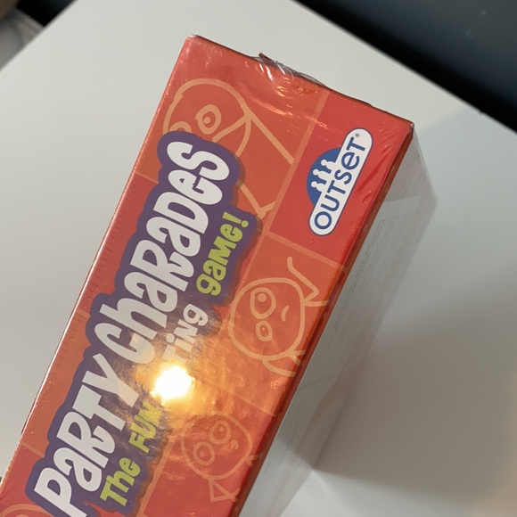 Party charades board games for friends and family.Outset.  2+ players - Picture 8 of 11